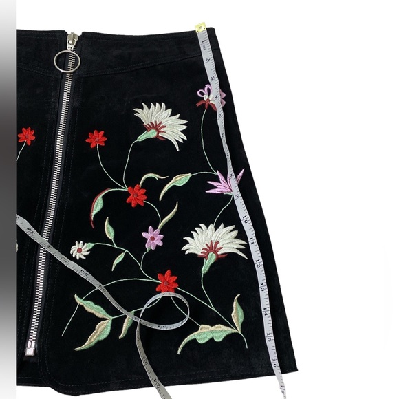 Zara - Genuine Suede Floral Embroidered Skirt - Picture 9 of 9